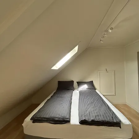 Loft With Parking In アパート ベルゲン